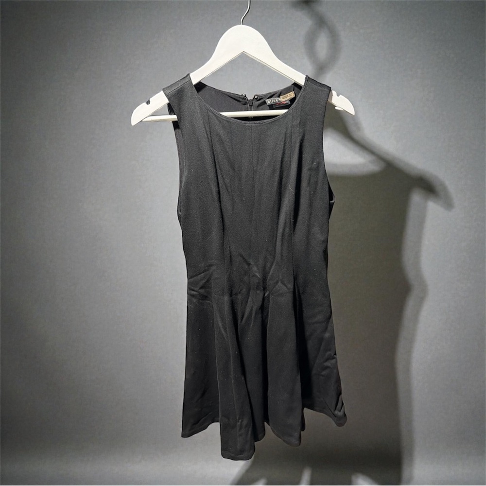 Alice + Olivia Classic Black mini dress
